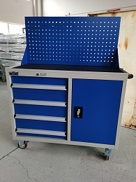刀具行业工具车