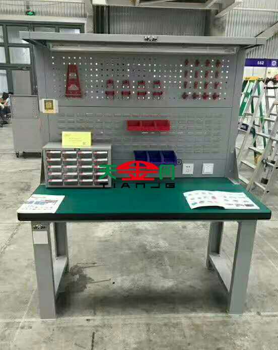 钳工工作台怎样巧妙的使用