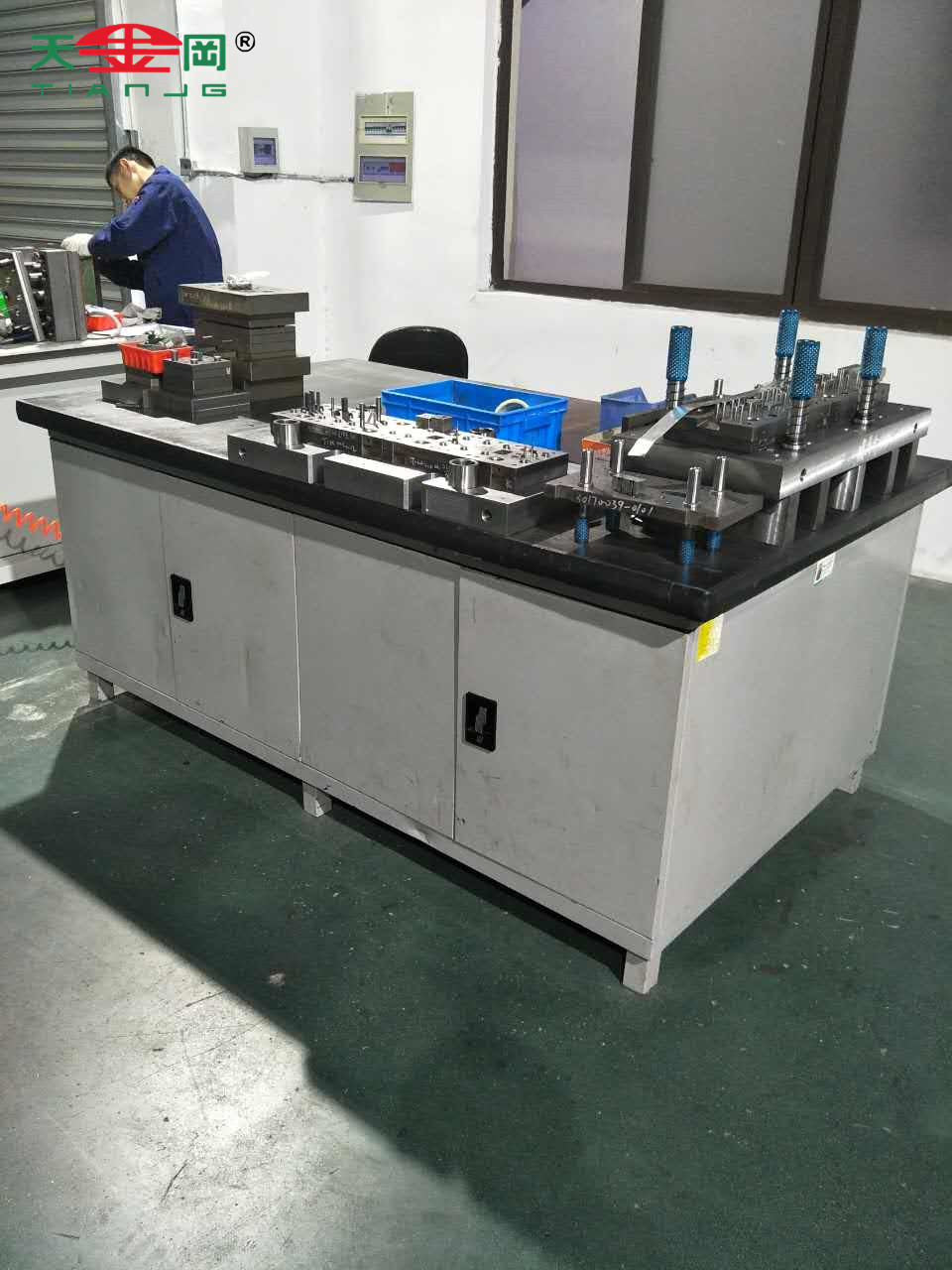 钳工工作台防静电【天金冈】